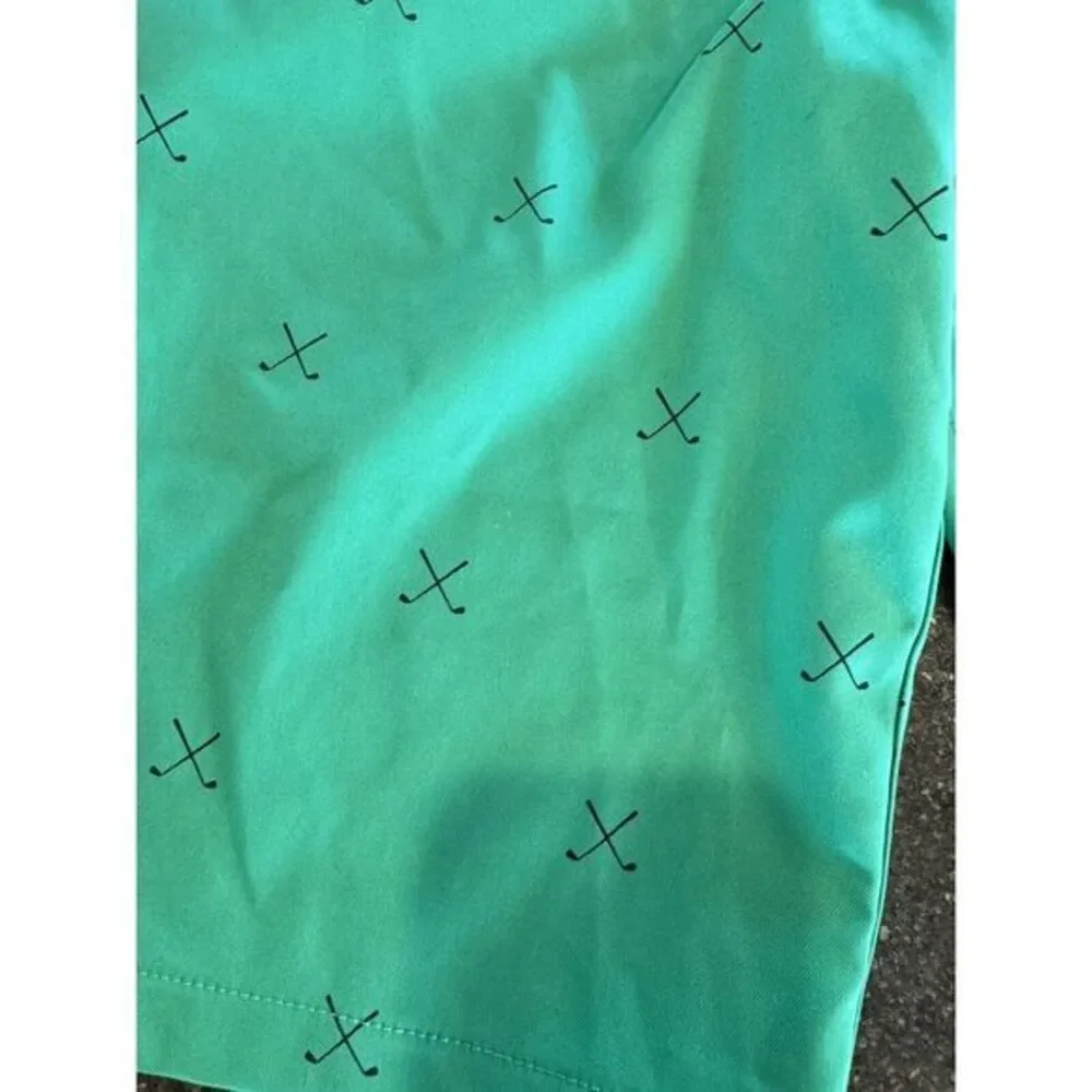 Under Armour Boys Youth‎ Gold Shorts Green With Clubs Size 20